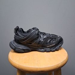 Balenciaga Track