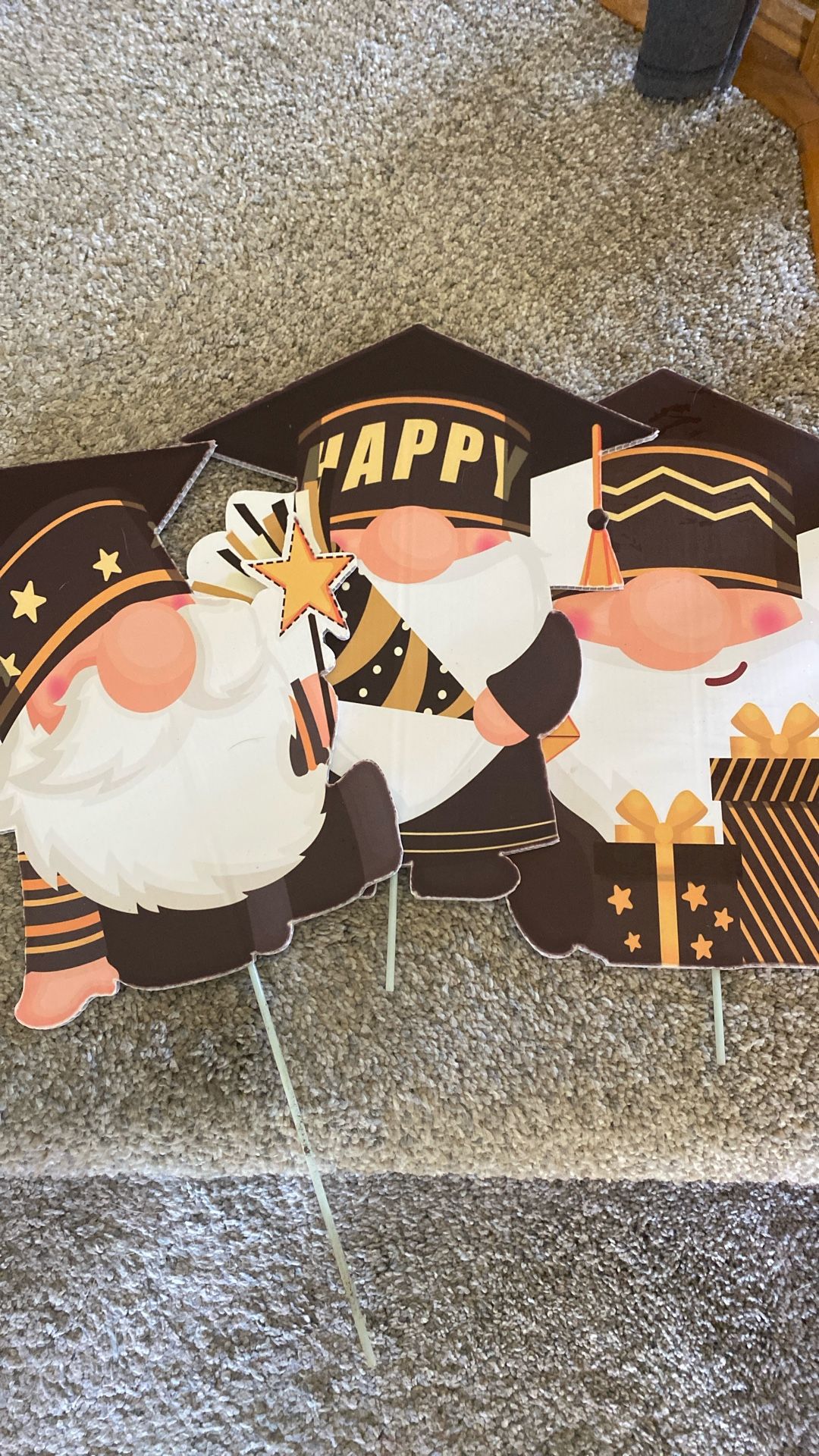 Gnome Graduation Signs