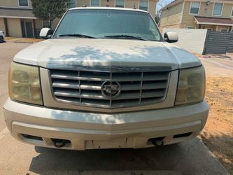 2004 Cadillac Escalade