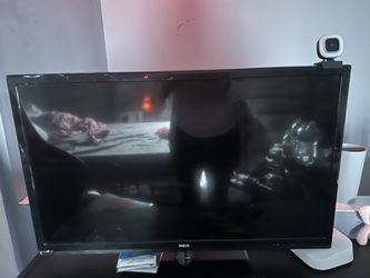 2 TVs