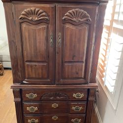 Heavy Style Furniture 