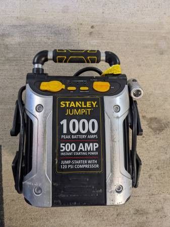 STANLEY J5C09 Portable Power Station Jump Starter: 1000 Peak/500 Insta