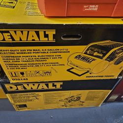 DEWALT
4.5 Gal. Portable Electric Air Compressor