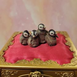 Schleich 4 Connected Penguins 2.5" Retired Figurine A4