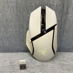 Razer - Basilisk V3 Pro Optical Gaming Mouse with HyperScroll Tilt Wheel - Wireless