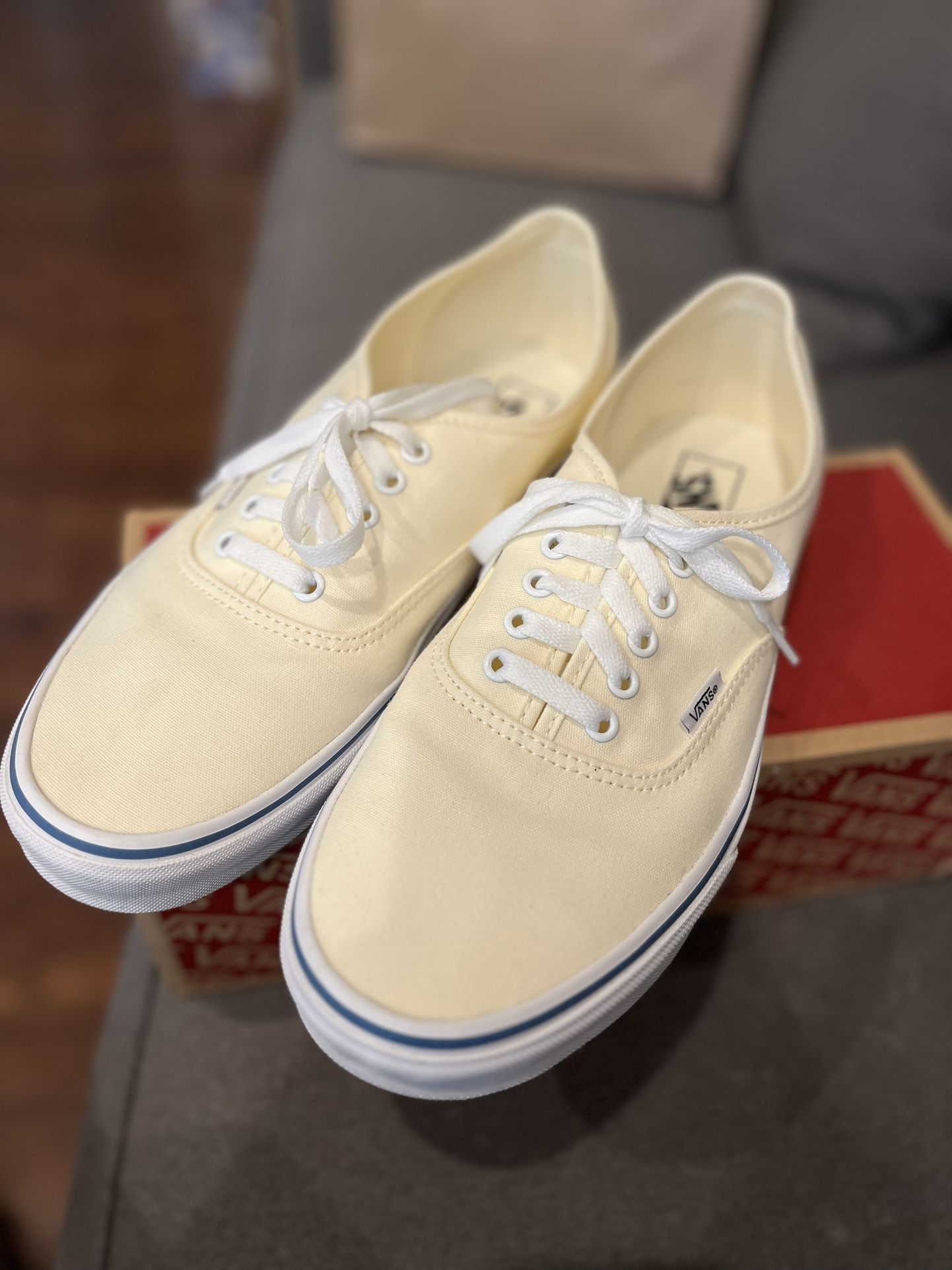 Vans Tennis Shoes For Men