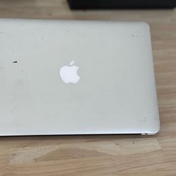 MacBook Air Laptop 