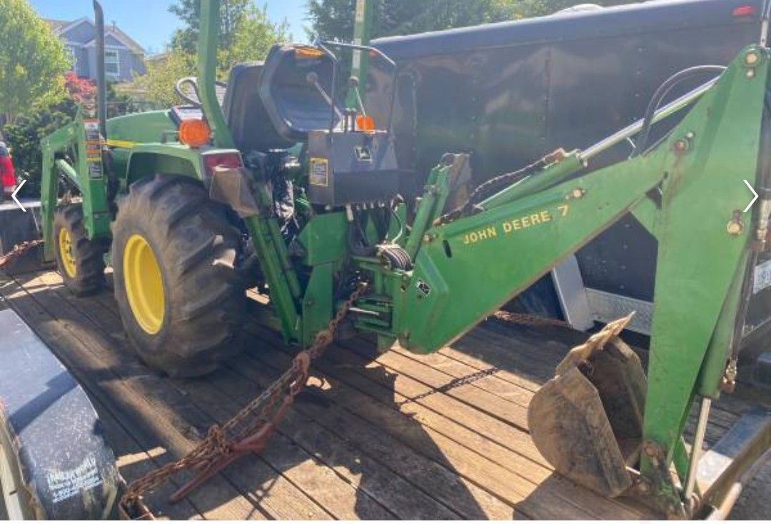 John Deere 790 Backhoe Loader Tractor 17,499 for Sale in Everett, WA