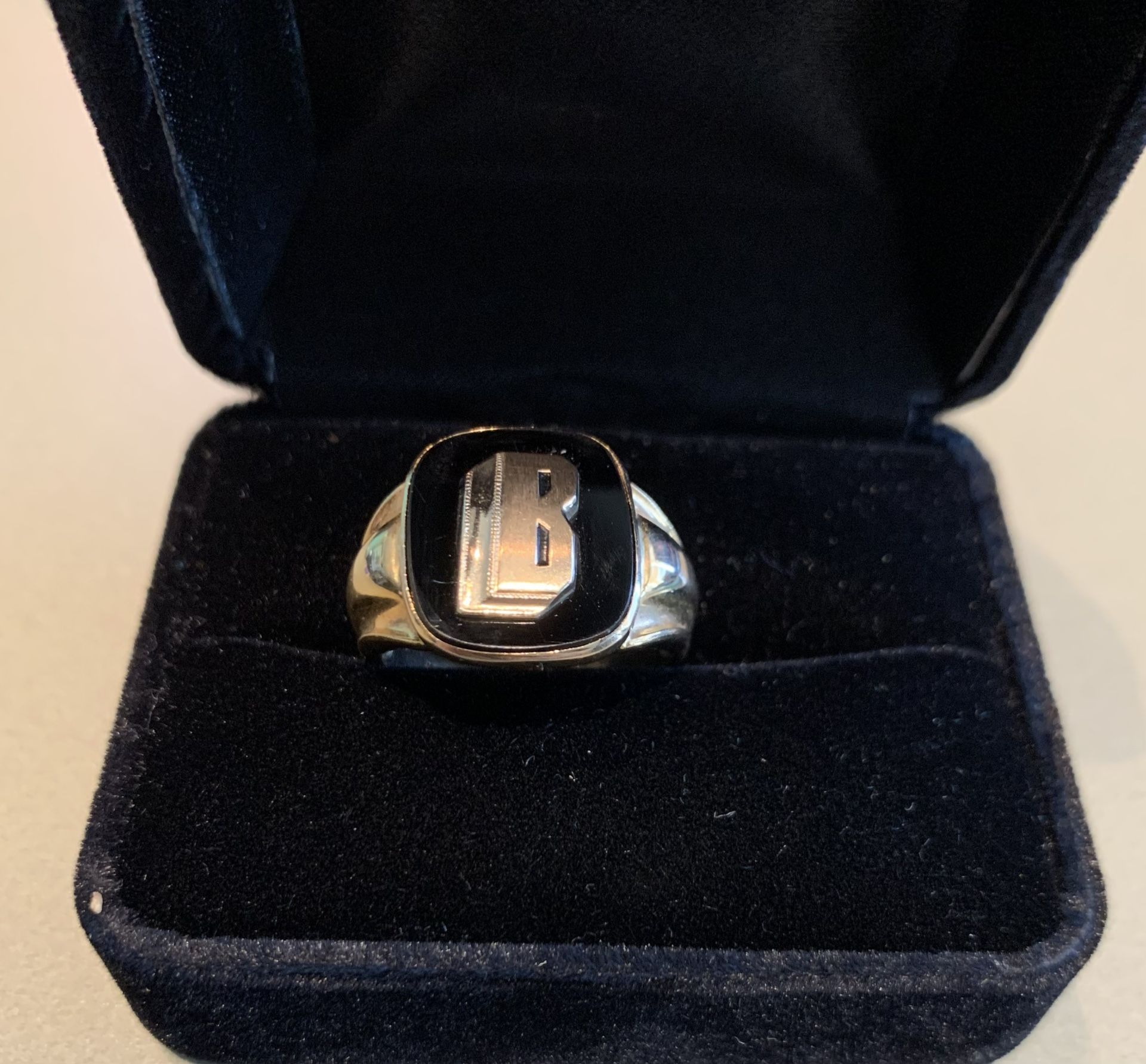 10k Gold And Onyx Letter B Ring, Size BDA Budlong, Docherty