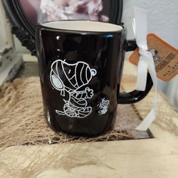 Peanuts Snoopy Mummy Trick Or Treat Mug