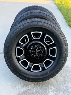 New 20” Ford Superduty Platinum F250/F350 wheels & tires!