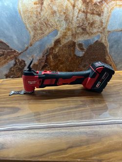 Milwaukee M18 2626-20 Oscillating Multi-Tool W/ Battery,Milwaukee,Milwaukee multi tool,multi-tool,oscillating tool,cordless multi oscillating tool,