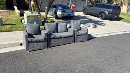 Garden furniture free