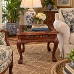 Palliser traditional Oak wood end table with fretwork and inset glass vintage 70s 80s
