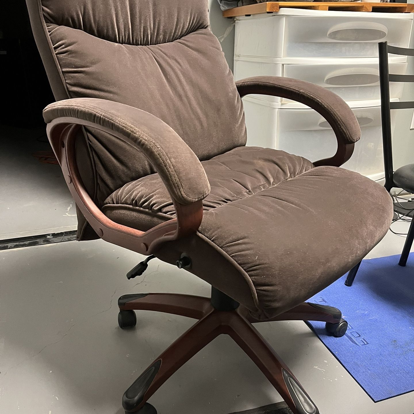 Tightly Use Office Boss Chair