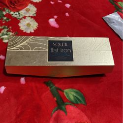 Soleil Flat Iron