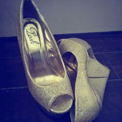 Gold Wedges