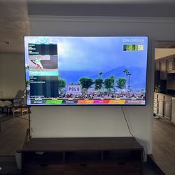 85” Hisense 4K QLED Smart TV (2024) – 144Hz, Dolby Vision