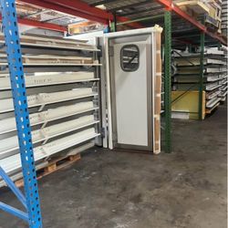 Commercial Walk-In Cooler & Freezer Doors | Insulated
