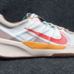 Nike Trail  - Men's Size 9.  Great Deal  $27.43