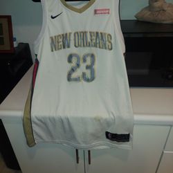 ANTHONY DAVIS 23 JERSEY NO PELICANZ
