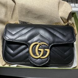 Gucci GG MARMONT SUPER MINI BAG Authentic 