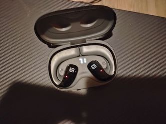 Wireless Earbuds with Charging Case