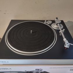 Bluetooth High End Turntable, Practically New 
