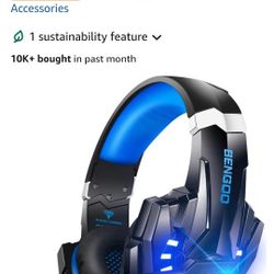 Brand new Stereo Gaming Headset with mic for PS4 PC Xbox One PS5 Controller. Box a bit beat up. 