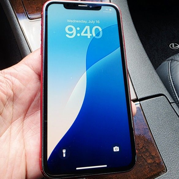 T-Mobile And Metro ONLY iPhone XR 64 GB Good Condition