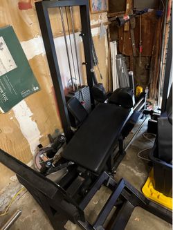 Commercial leg press lay flat