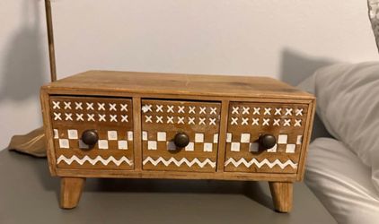 Wooden tea box