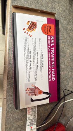 Nail Training Hand