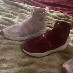 Champion Shoes Size 7 Woman’s