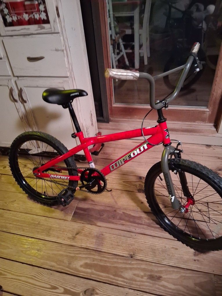 Dynacraft WIPEOUT BMX PRO Bike