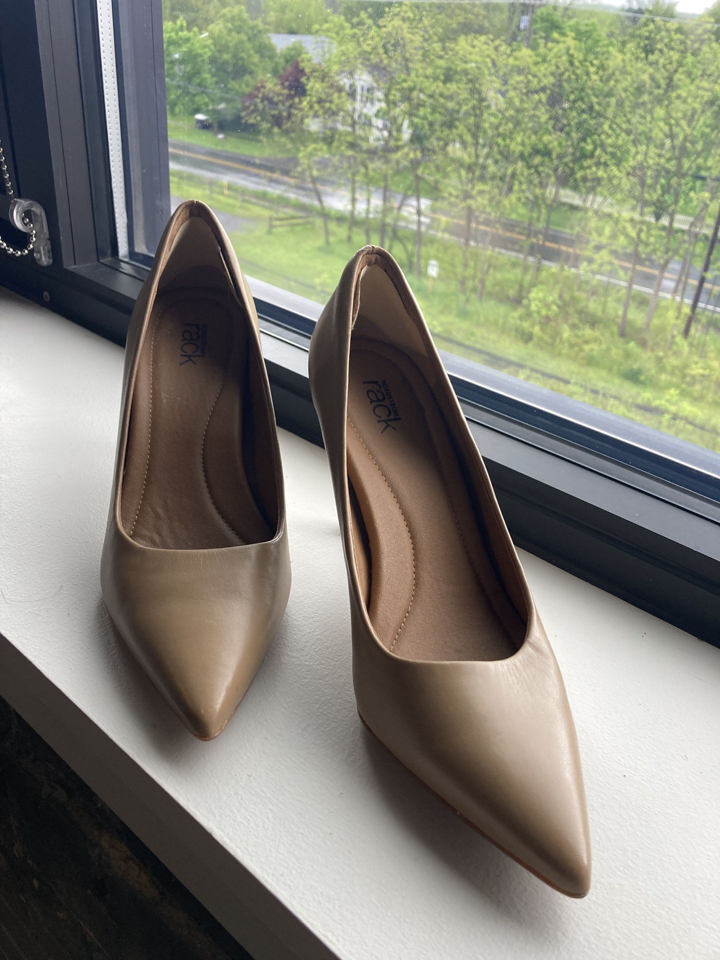 Nordstrom Rack Tan Pumps