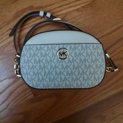 Michael Kors Purse Like New