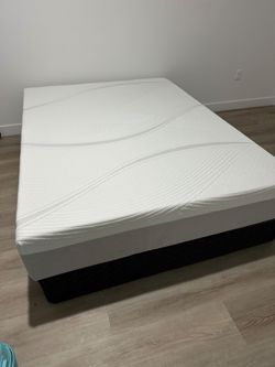 Queen size Memory Foam