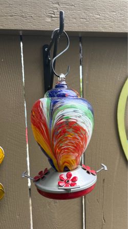 Hummingbird feeder
