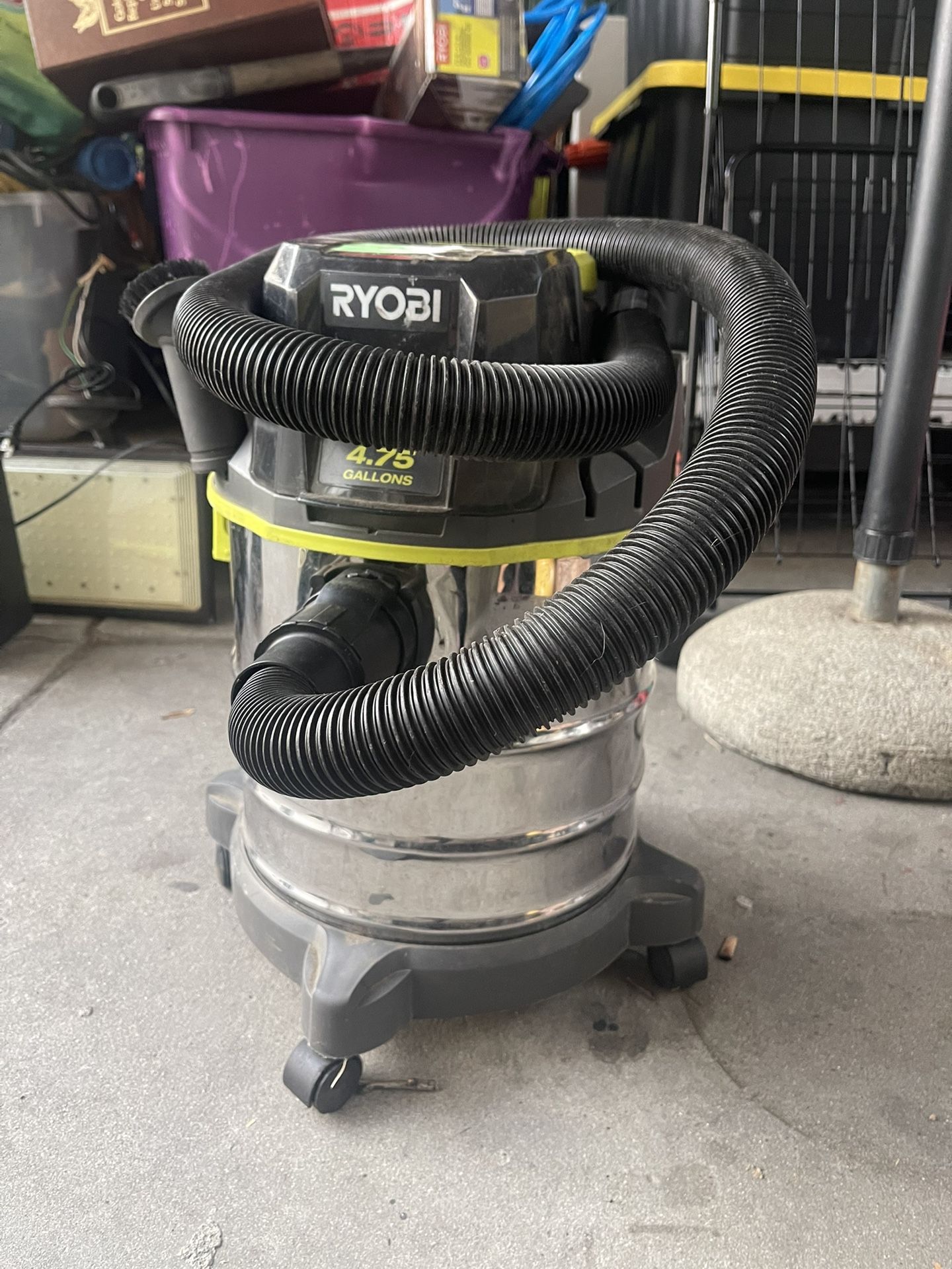 Ryobi 4.75 Gallons Cordless Vacuum(Tool Only)