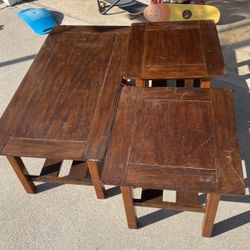 Coffe Table And End Tables 