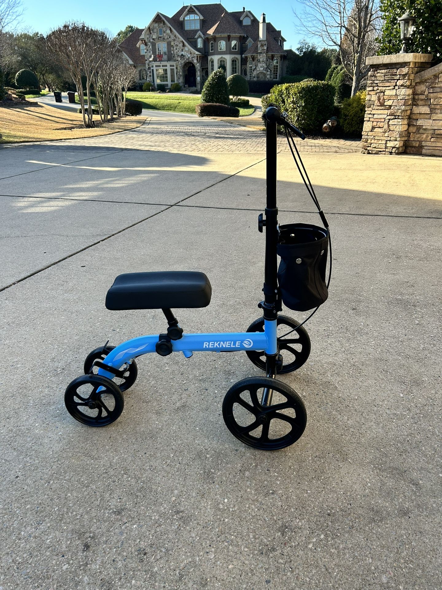 REKNELE Steerable Knee Walker Medical Scooter for Foot Injuries Surgery Equipment