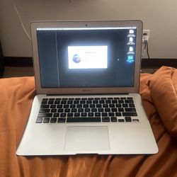 MacBook Air 13 in Mid 2013 