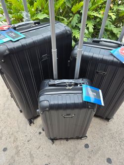 Travel Suitcase  3 Pc.set  20" 26"  30" Hard Shell 8Wheels Spinner Tsa Lock Extra Lightweight Expandable Waterproof New With Tags