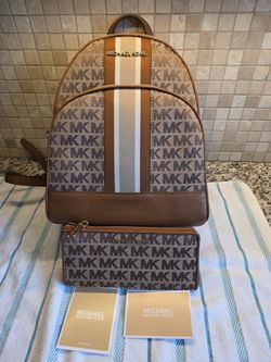 Michael Kors Jaycee Women's Medium Logo Backpack & Wallet Set. New W/O Tags.