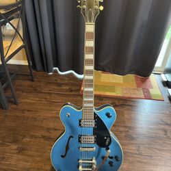 Gretsch G2622T Streamliner Center Block - Riviera Blue