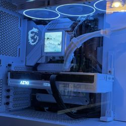 High End White Gaming PC RTX 5080 Giga
