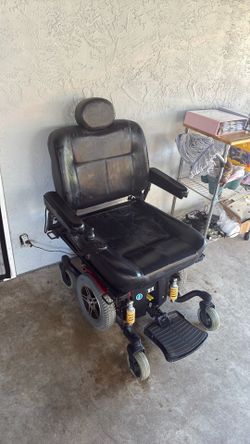 Go go wheelchair scooter