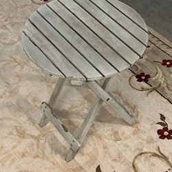 Small Collapsible Wooden table