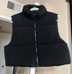 Black Cropped Puffer Vest